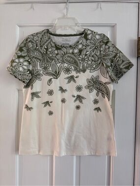 Talbots Olive & Cream Floral Short Sleeve Tee, size M.